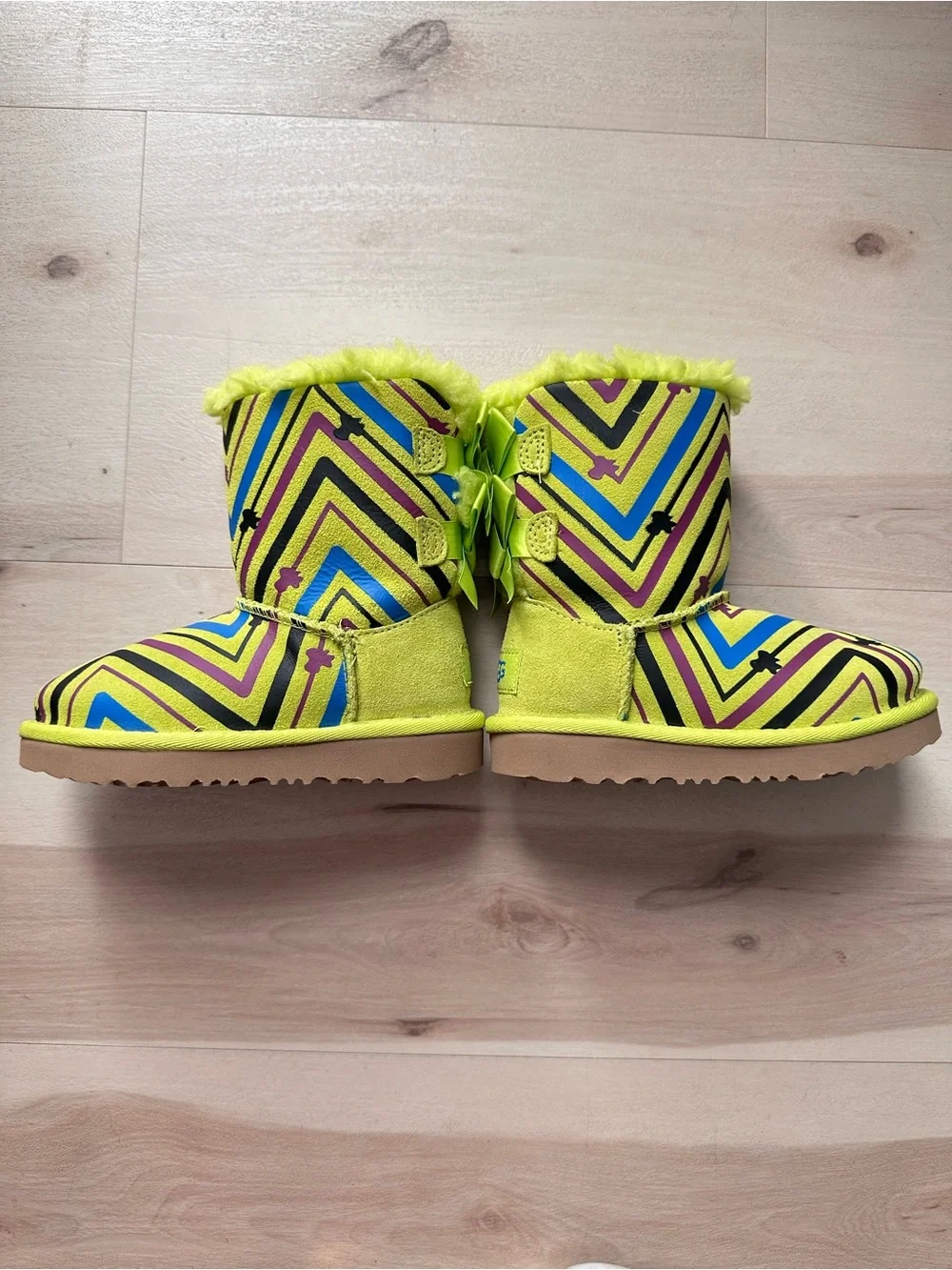 UGG Australia Toddler Bailey Bow II Galactic Print Boots Size 9